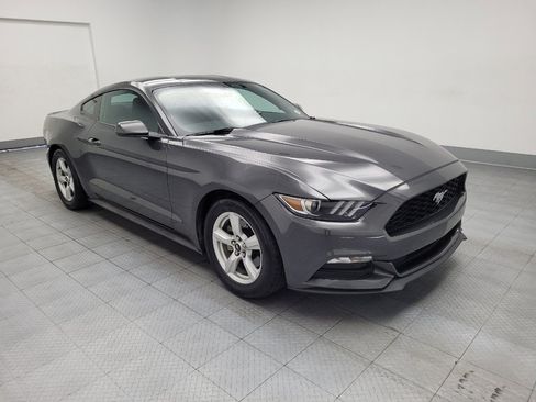 Used 2017 Ford Mustang Coupe RWD image 13
