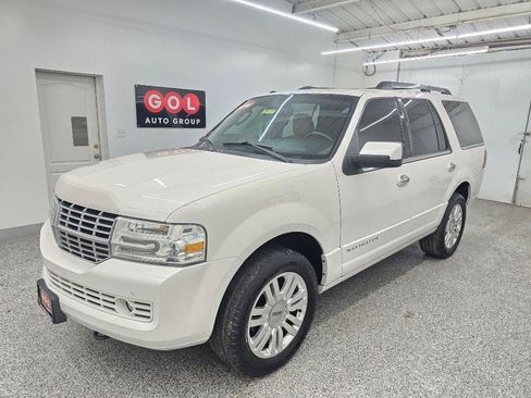 Used 2014 Lincoln Navigator 2WD w/ Equipment Group 101A image 3