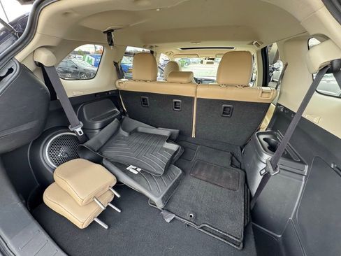 Used 2016 Mitsubishi Outlander SEL image 35