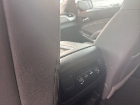 Used 2020 Chevrolet Tahoe LT RWD image 12