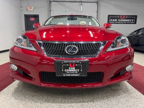 Used 2013 Lexus IS 250C RWD image 9