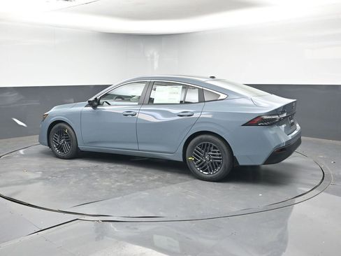 New 2026 Nissan Sentra SV image 3