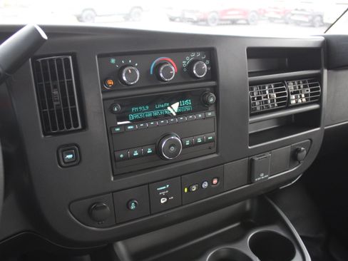 New 2025 Chevrolet Express 2500 image 12