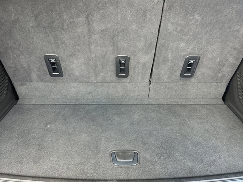 Certified 2025 GMC Yukon Denali image 17