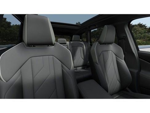 New 2026 BMW X3 M50 w/ Premium Package AWD/4WD image 11
