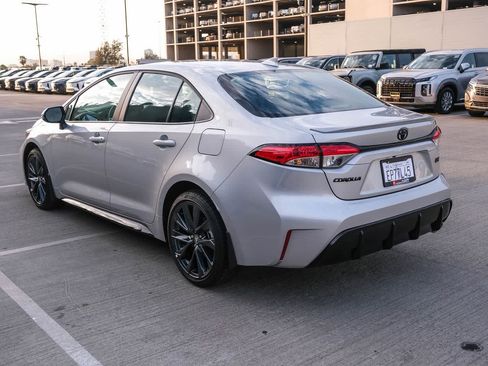 Certified 2026 Toyota Corolla SE FWD image 6