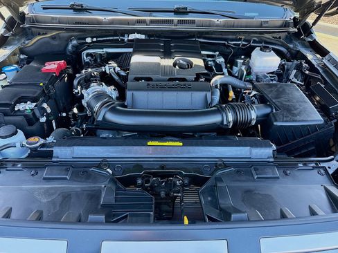 Used 2025 Nissan Frontier Pro-X RWD image 23
