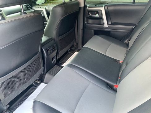 Used 2024 Toyota 4Runner SR5 Premium w/ Moonroof Package AWD/4WD image 13