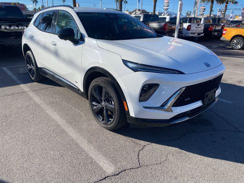 Used 2025 Buick Envision Sport Touring image 3