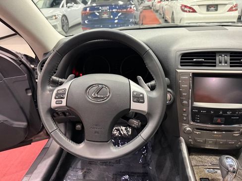Used 2012 Lexus IS 350C w/ Luxury Pkg RWD image 36