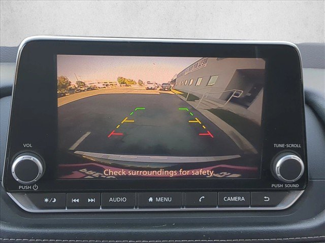 Used 2023 Nissan Rogue SV FWD image 13
