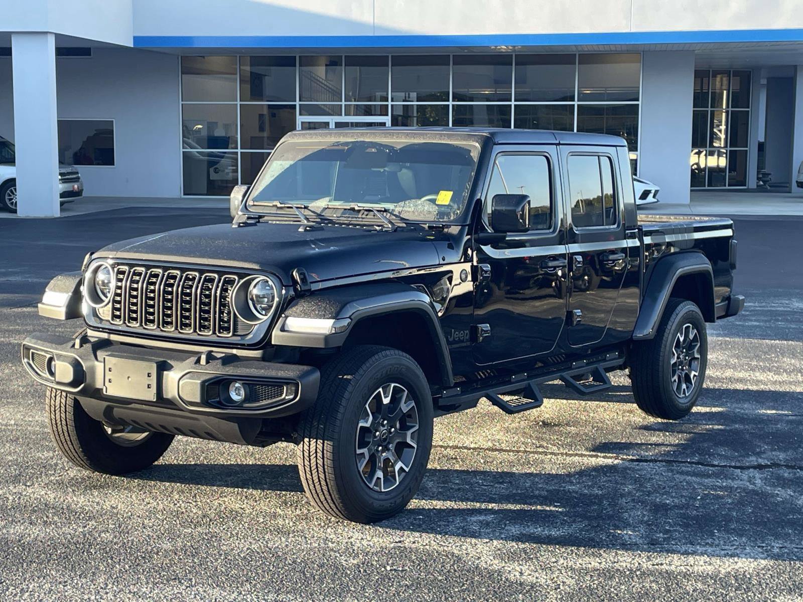 Certified 2026 Jeep Gladiator Sport AWD/4WD image 24