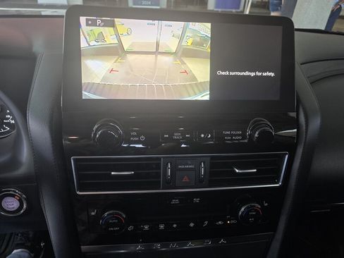 Used 2022 Nissan Armada SV RWD image 29