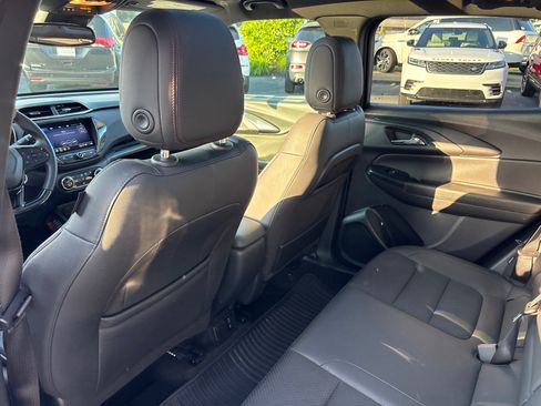 Used 2021 Chevrolet TrailBlazer RS w/ Sun and Liftgate Package FWD image 27