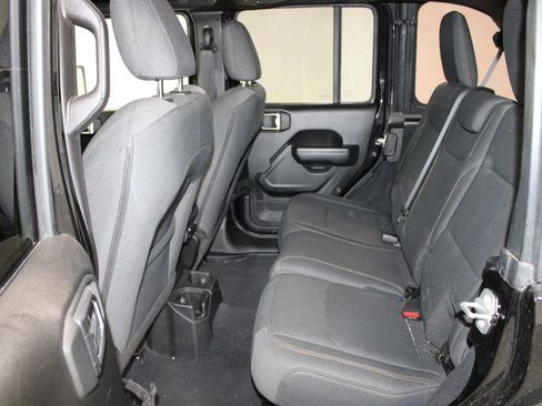 Used 2024 Jeep Wrangler Unlimited Sport AWD/4WD image 18