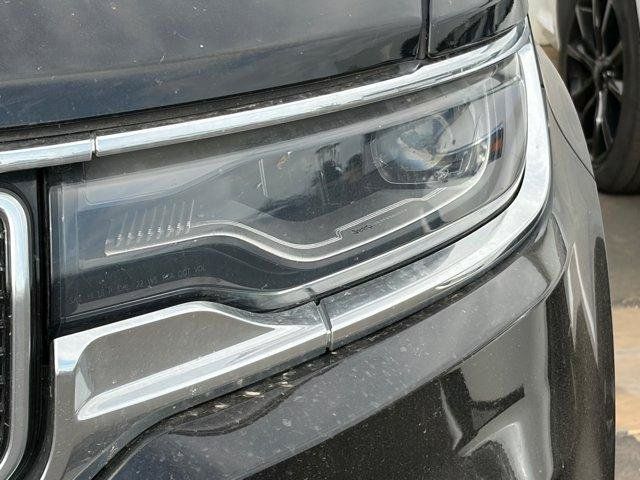 Used 2024 Jeep Wagoneer L Series II RWD image 10