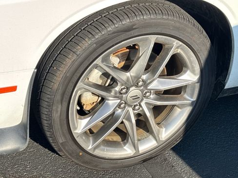 Used 2023 Dodge Challenger GT AWD/4WD image 9