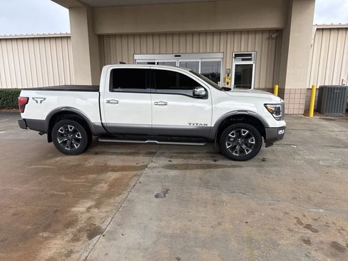 Used 2024 Nissan Titan Platinum Reserve w/ Moonroof Package image 14