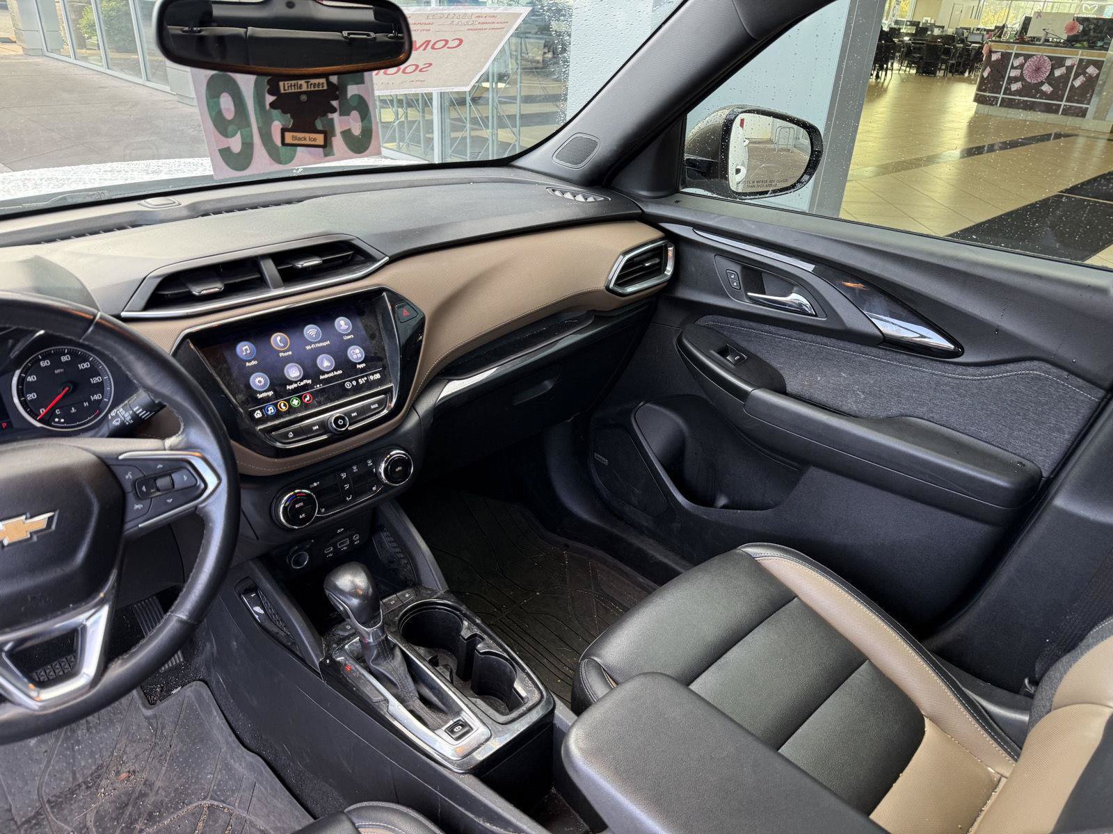 Used 2021 Chevrolet TrailBlazer ACTIV w/ Sun and Liftgate Package FWD image 17