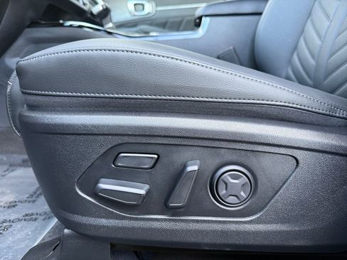 Certified 2025 Kia Sorento SX Prestige image 10