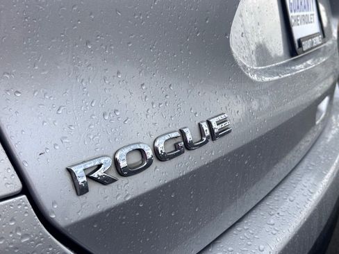 Used 2016 Nissan Rogue SL image 8