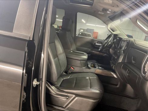 Used 2020 Chevrolet Silverado 1500 LT Trail Boss AWD/4WD image 9
