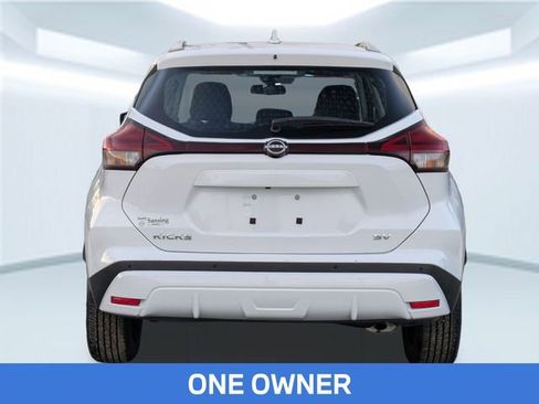 Used 2023 Nissan Kicks SV image 5