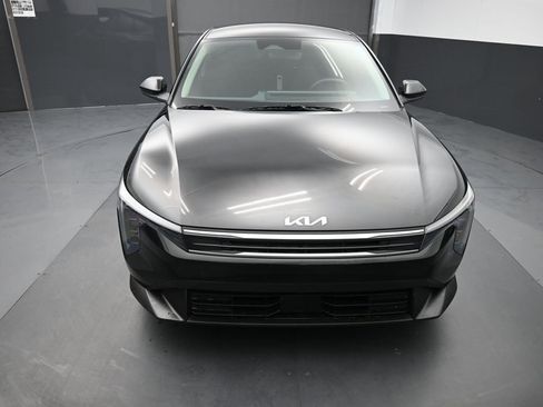 Used 2025 Kia K4 LX image 5