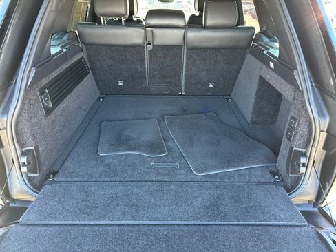 Used 2022 Land Rover Range Rover P525 Westminster Edition image 18