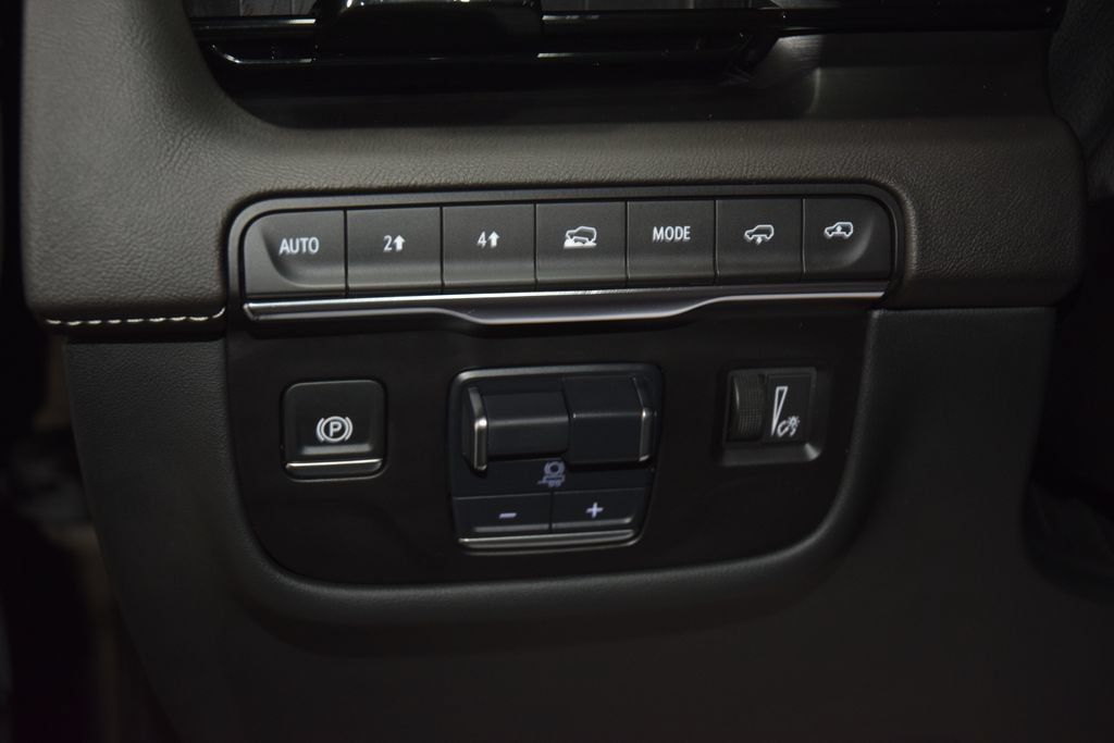 Used 2024 Cadillac Escalade Sport w/ Touring Package AWD/4WD image 38
