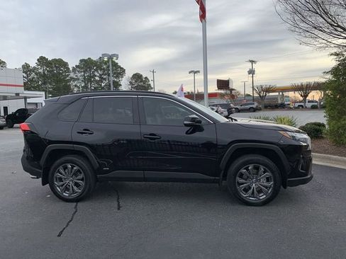 Certified 2024 Toyota RAV4 XLE Premium image 9