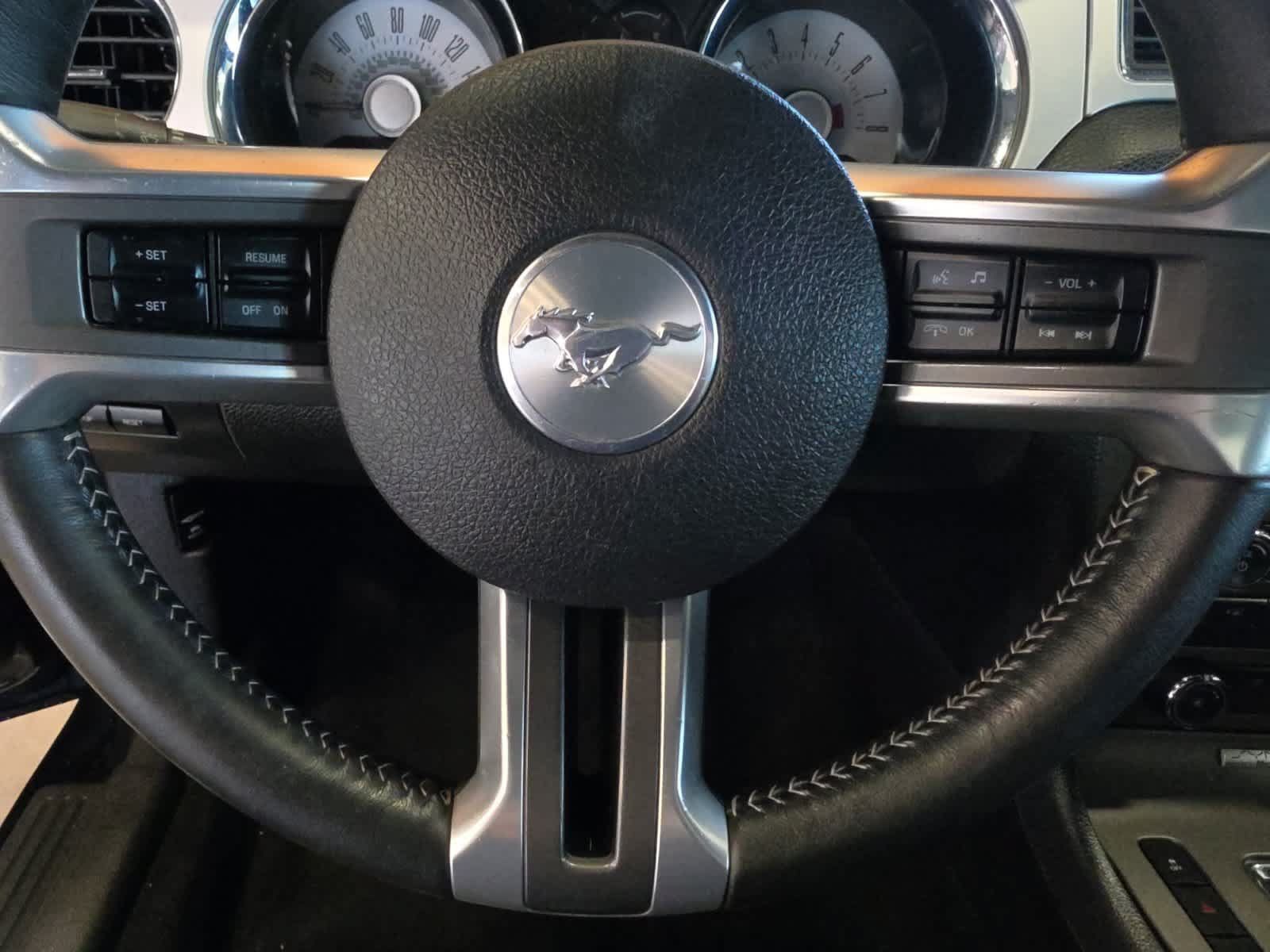 Used 2012 Ford Mustang Premium RWD image 17