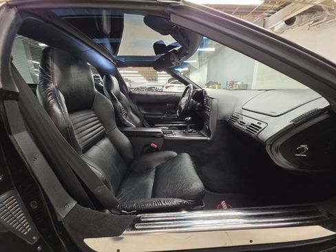 Used 1995 Chevrolet Corvette Coupe RWD image 9