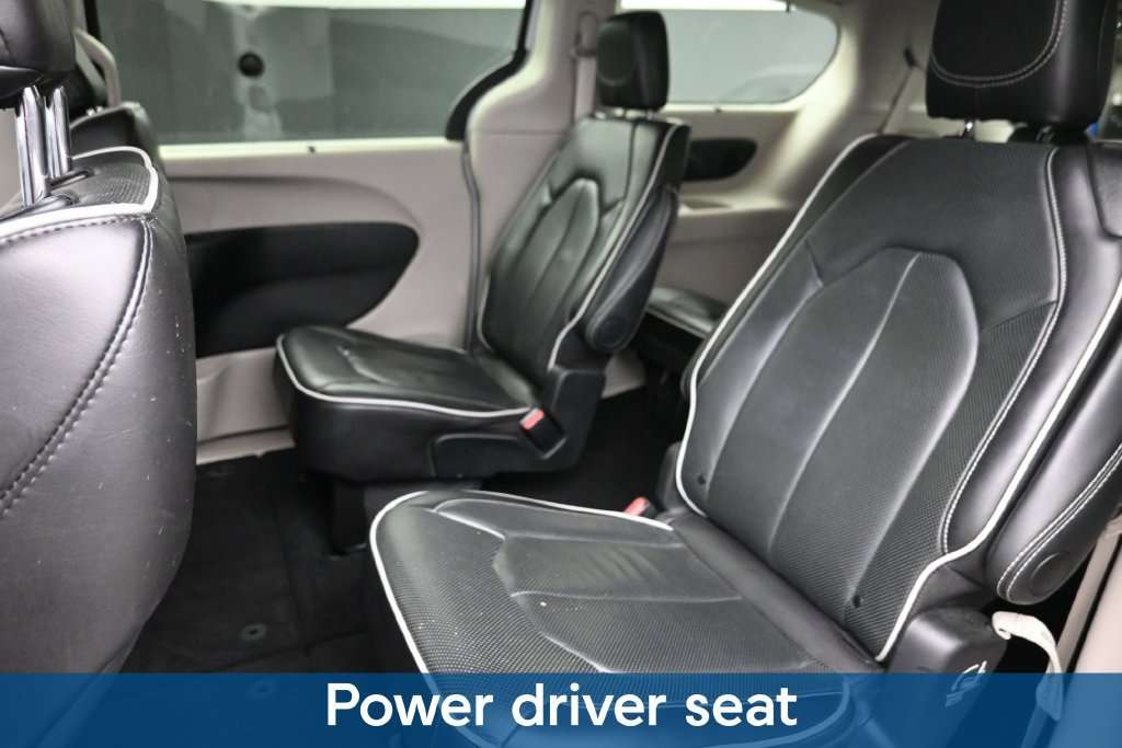 Used 2024 Chrysler Pacifica Limited FWD image 15