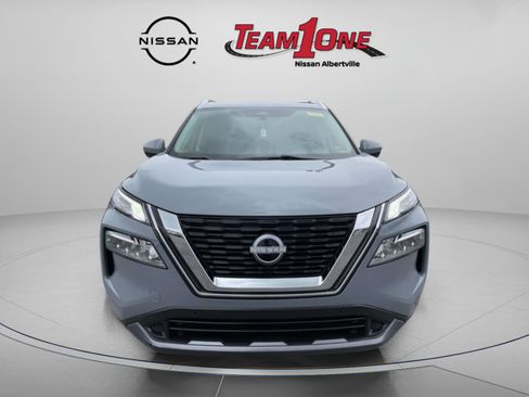Used 2023 Nissan Rogue SL w/ SL Premium Package FWD image 2