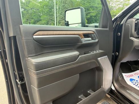 Certified 2024 Chevrolet Silverado 2500 High Country w/ Z71 Off-Road Package AWD/4WD image 33