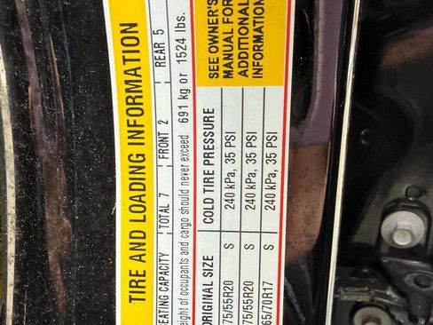 Used 2018 Chevrolet Suburban Premier image 53