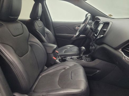 Used 2019 Jeep Cherokee High Altitude image 21