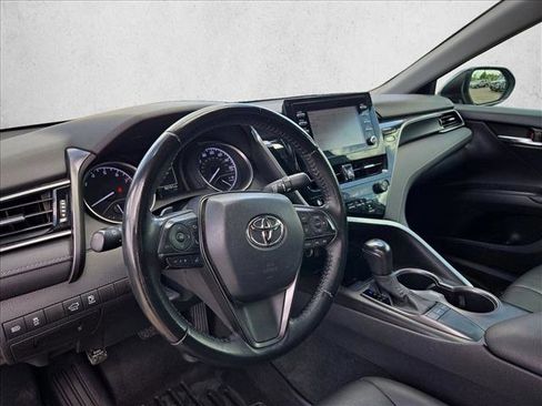 Used 2023 Toyota Camry SE w/ Convenience Package FWD image 9