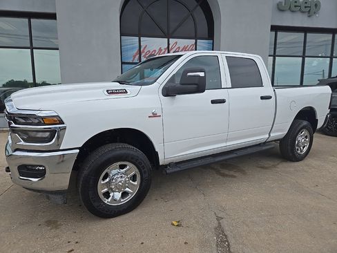 Used 2025 RAM 2500 Tradesman image 3