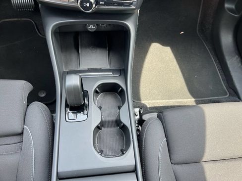 Certified 2025 Volvo EX40 Core AWD/4WD image 20