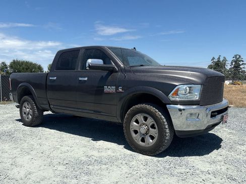 Used 2016 RAM 2500 Laramie w/ Protection Group AWD/4WD image 10