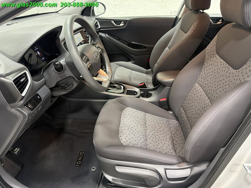 Used 2018 Hyundai Ioniq Blue FWD image 23