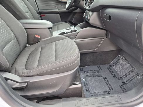 Used 2025 Ford Escape Active AWD/4WD image 25