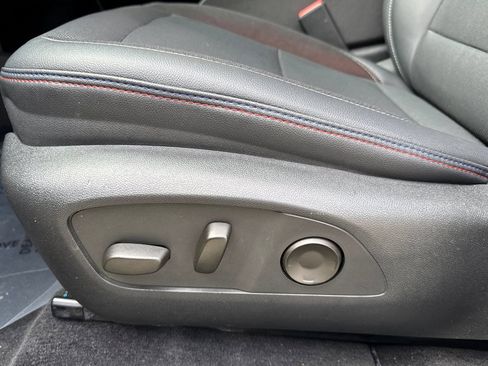 Used 2024 Chevrolet Equinox EV RS FWD image 14