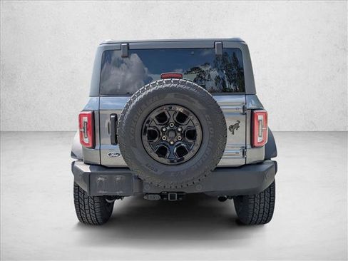 Used 2023 Ford Bronco Wildtrak image 6