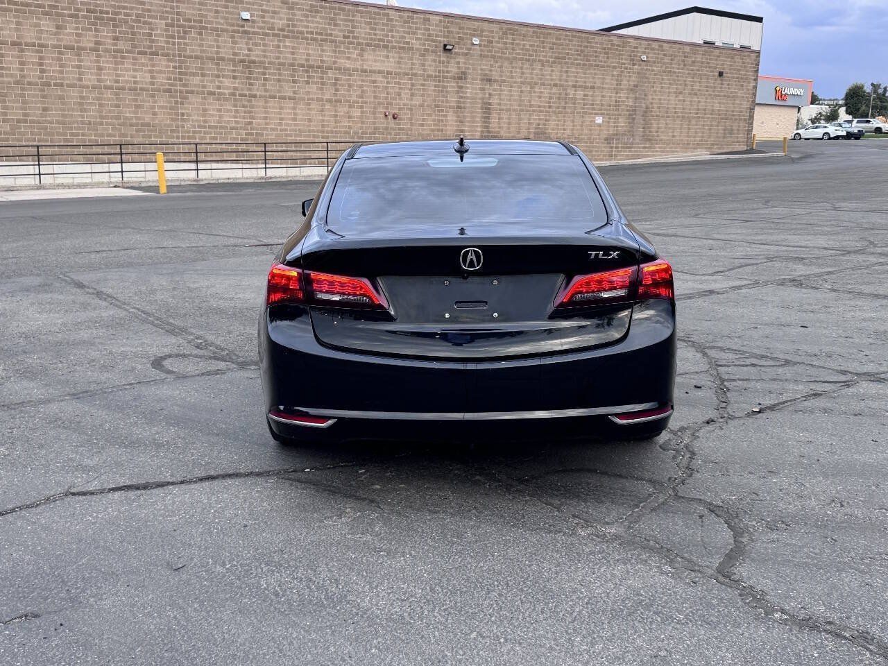 Used 2016 Acura TLX FWD image 6
