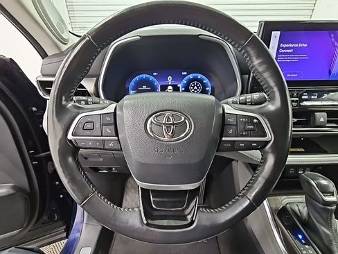 Used 2023 Toyota Highlander Limited image 27