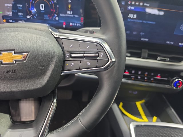 Used 2026 Chevrolet Equinox LT AWD/4WD image 13
