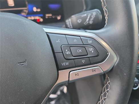 Used 2022 Volkswagen Taos SE image 19